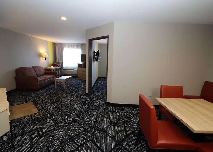 Super 8 By Wyndham Perryville