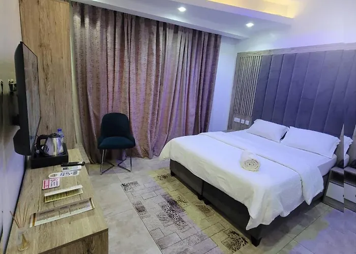 De Manchy Hotels & Suites