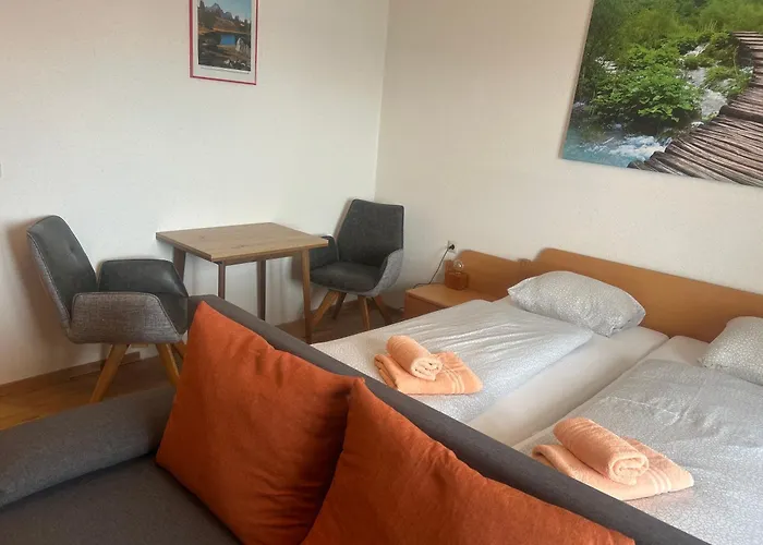 Gasthof mit Seeterasse&Appartements Zur Landeroith Weyregg