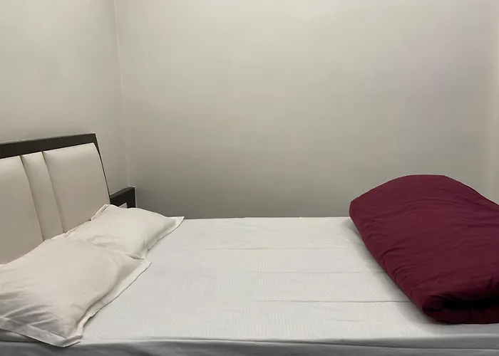 India Hotel And Restaurant