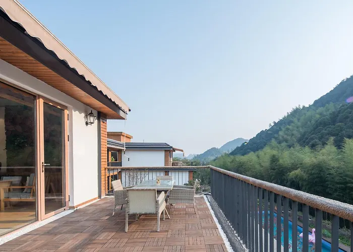 Kaichen Puju Hot Spring Village Resort Hotel
