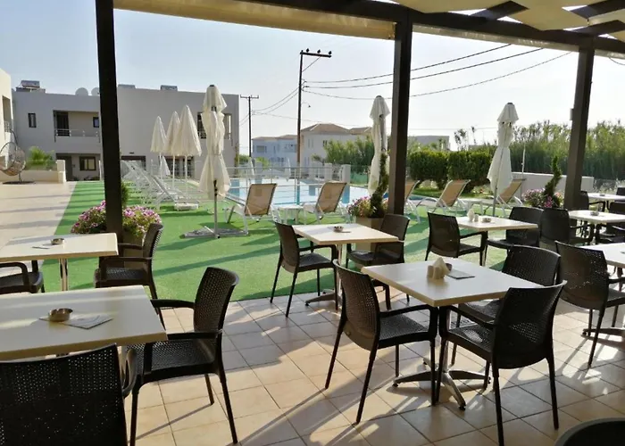 Carisa Suites And Apartments