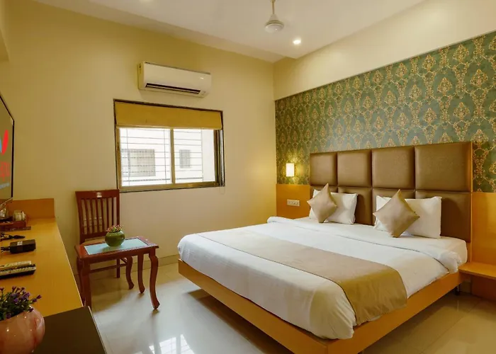 Magnus Square Business Hotel, Viman Nagar Pune