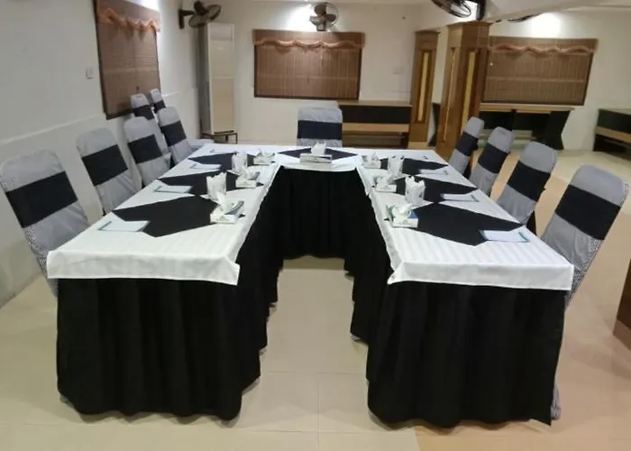Sr Lounge Multan