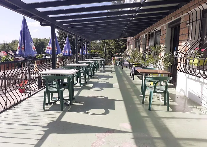 Hotel Restaurant La Chaumiere du Lac