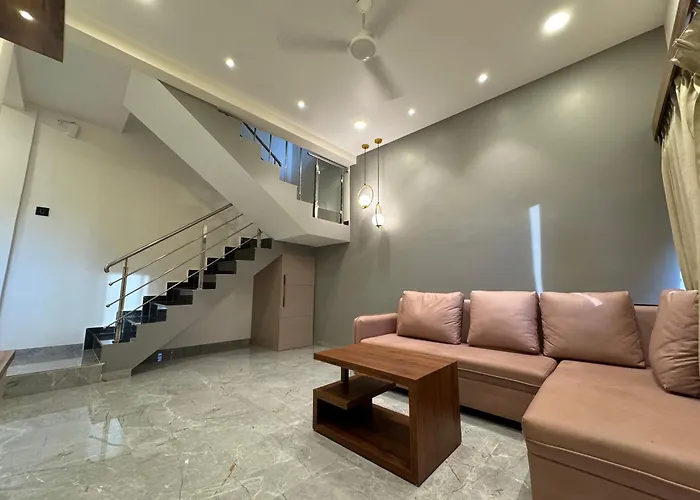 Hotel Sadhana Executive