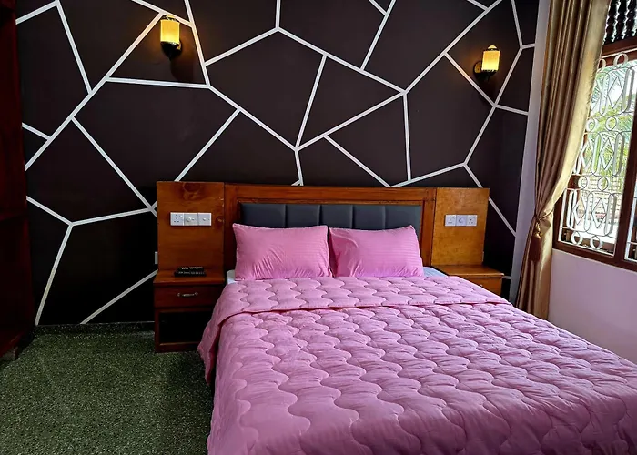 Humming Birds Suites