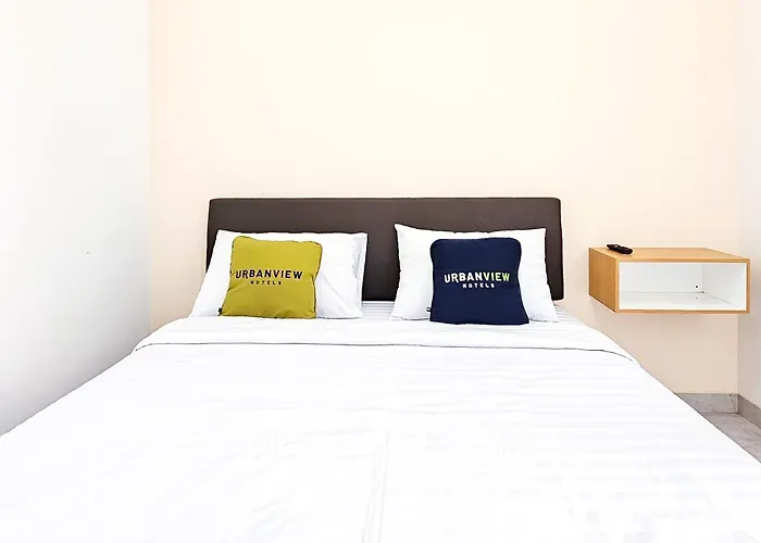 Urbanview Mj Hotel Syariah Cirebon By Reddoorz