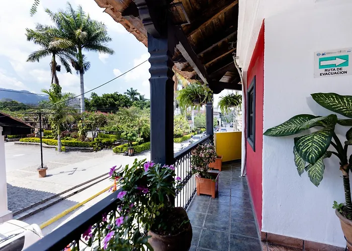 Hotel Camino Maya