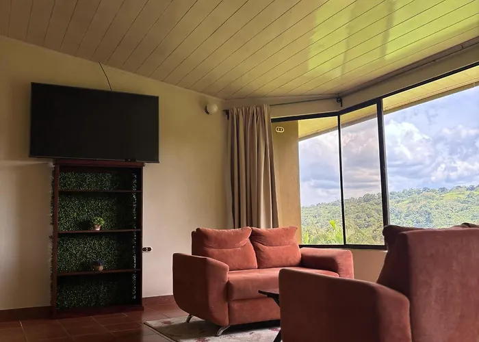 Arenal Roca Lodge & Bungalows La Fortuna