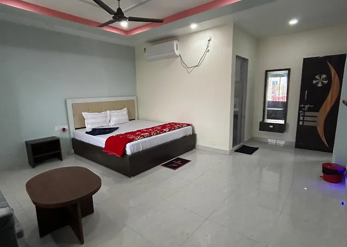 Prantik Hotel And Resorts