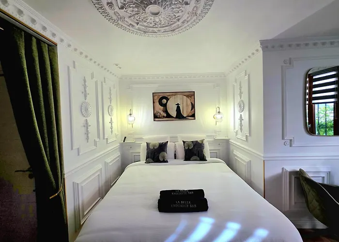 La Belle Endormie B&B French Guest House
