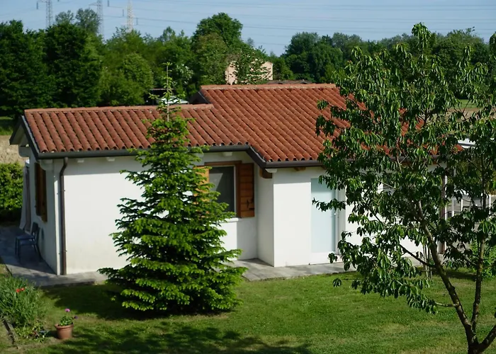 Pool & Garden Villa Lelia