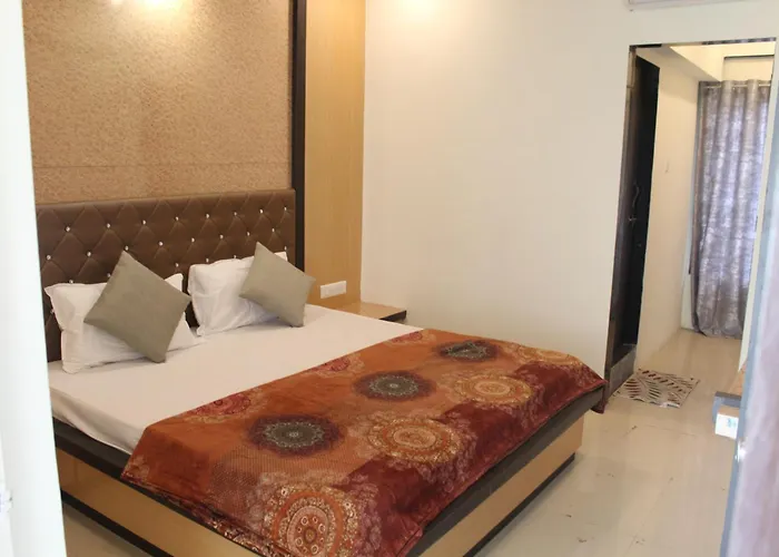 Hotel Skylark
