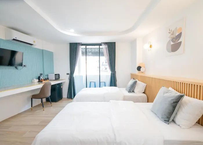 Phunaya Phuket Oldtown Hotel