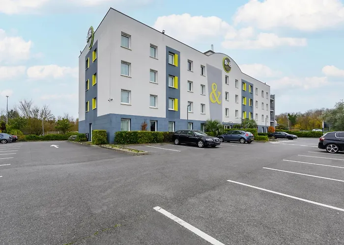 B&B Hotel Creil Chantilly