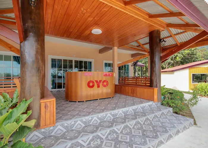 Oyo 1085 Ma Lanta House