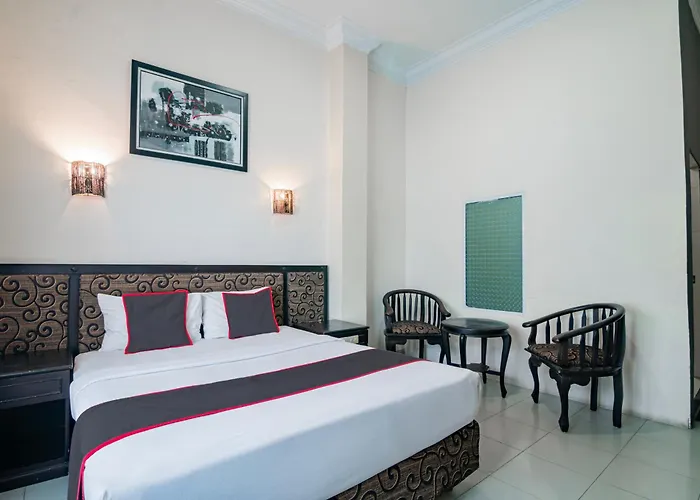 Collection O Senapelan Near Rsud Petala Bumi Formerly De Town Hotel