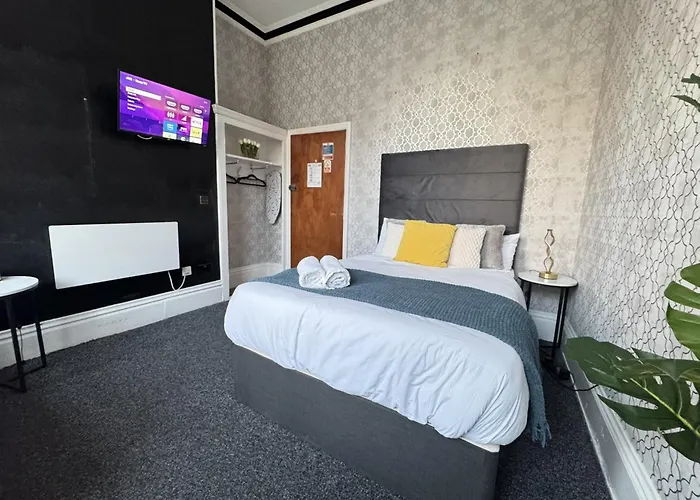 Marine Parade Hotel By Pli
