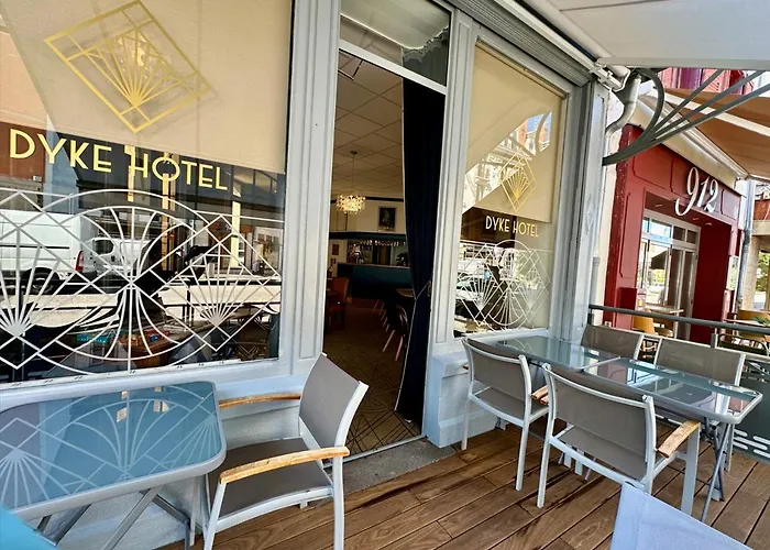 Dyke Hotel