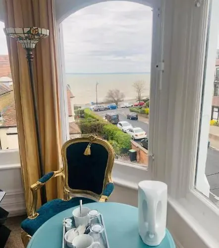 The Cobham Hotel