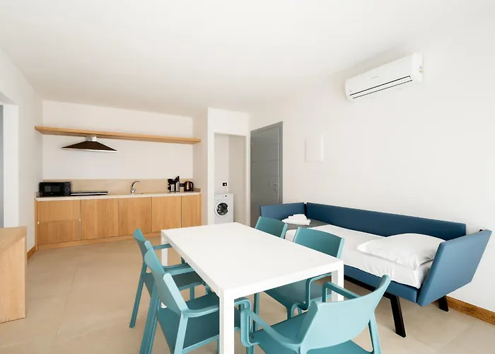 Hotel Delfino Procchio 