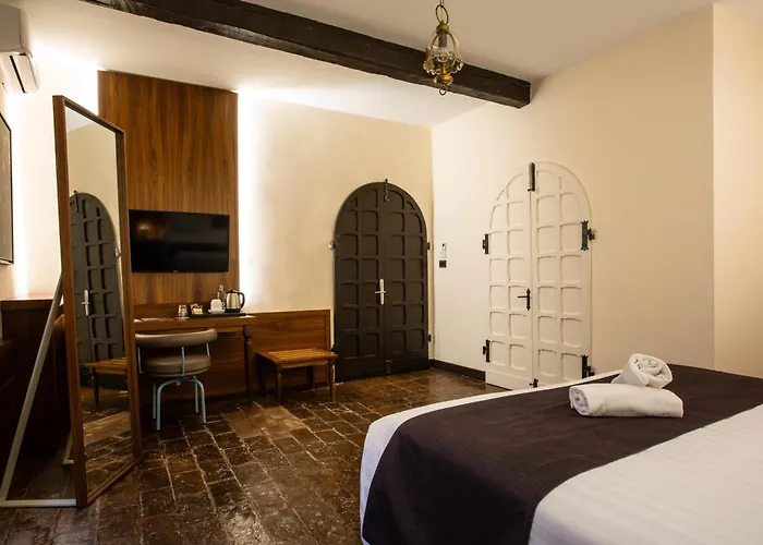 La Loggia Historic Resort - Albergo Diffuso