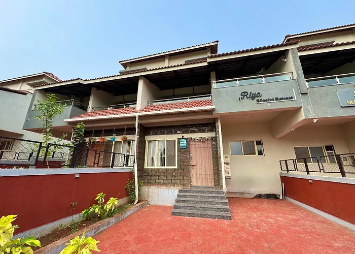 Hotel Sadhana Executive