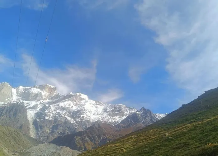 Kedar Dham Niwas