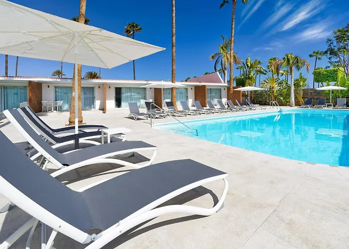 Sanom Beach Resort By Youroom Only Adults