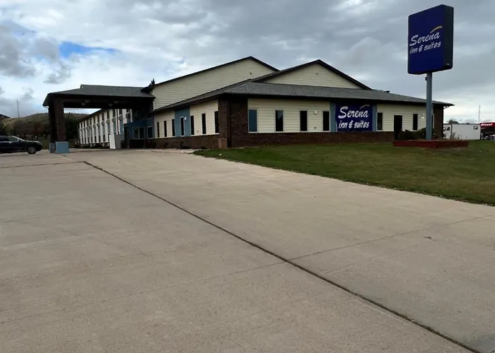 Serena Inn & Suites