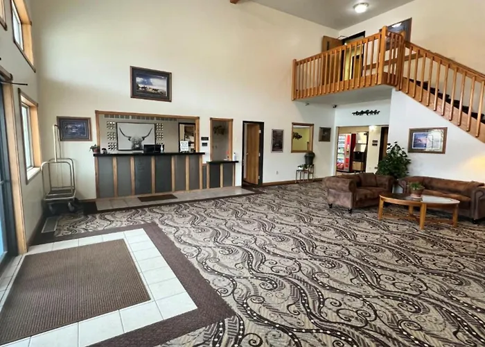 Serena Inn & Suites