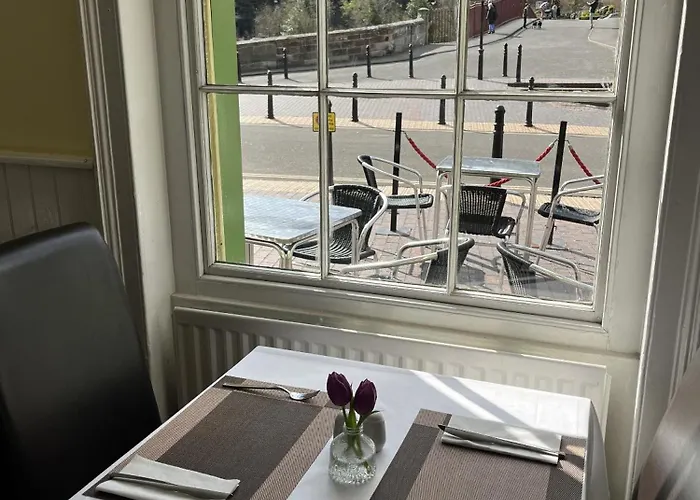 The Tontine Hotel & Bar