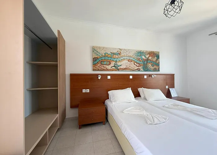 Elga Hotel & Apartments