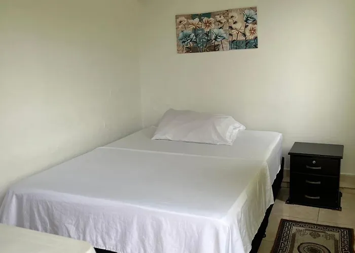 Hotel El Oasis De Garzon