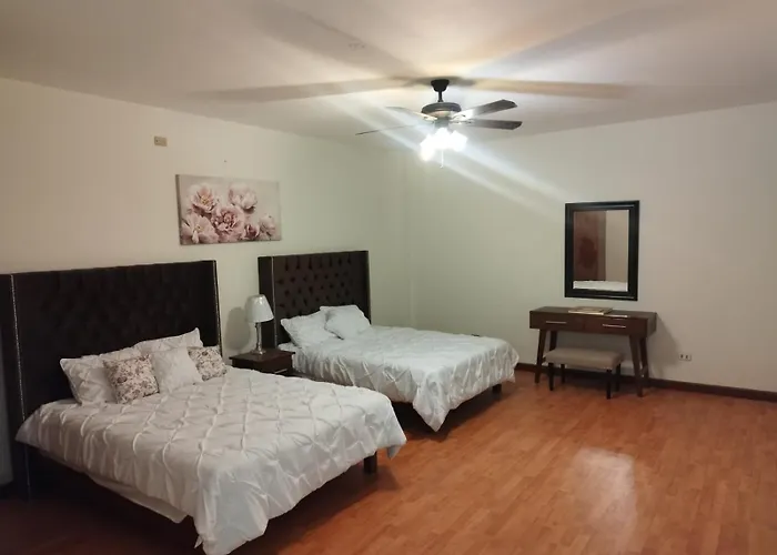 Flor Y Canto Hotel
