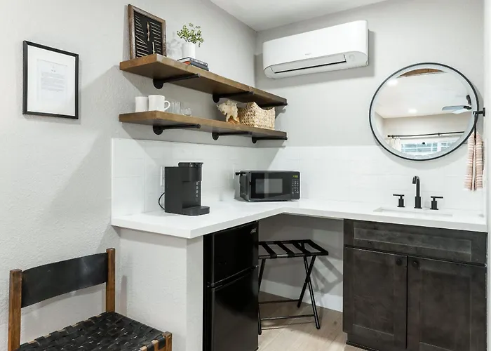 The Moro | Sequoia Motel Rm3