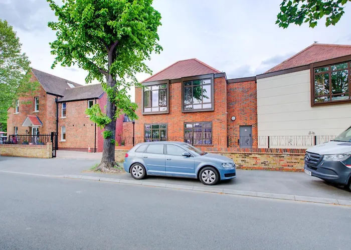 Rosemay Boutique Hotel Near Heathrow Airport