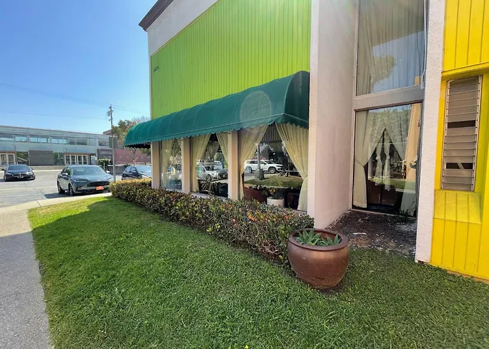 Hotel Pacific Garden