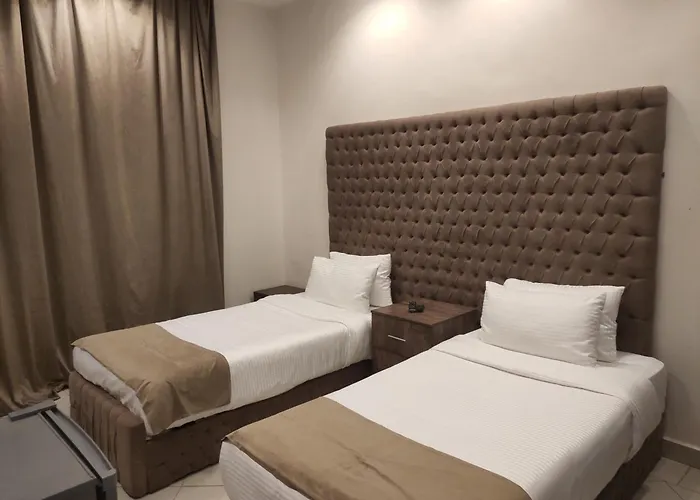 Talaat Harb Hotel