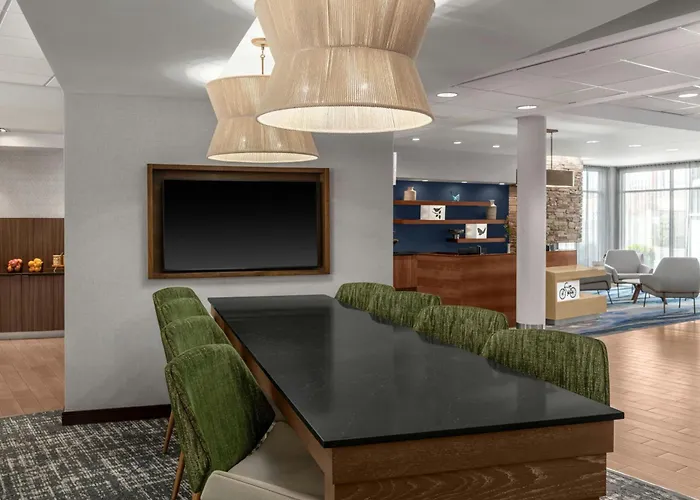 Fairfield Inn And Suites By Marriott Calhoun