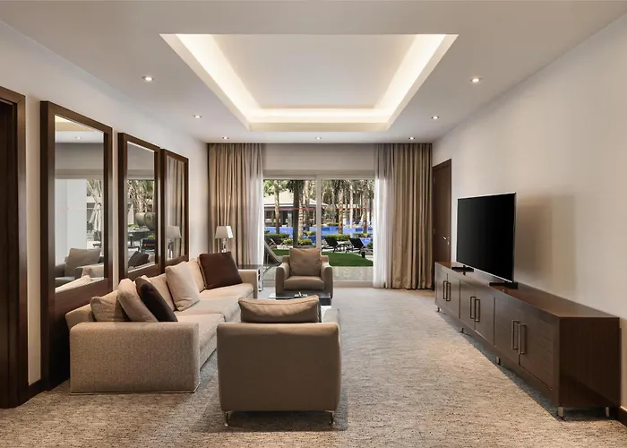 Dusit Thani Lakeview Cairo
