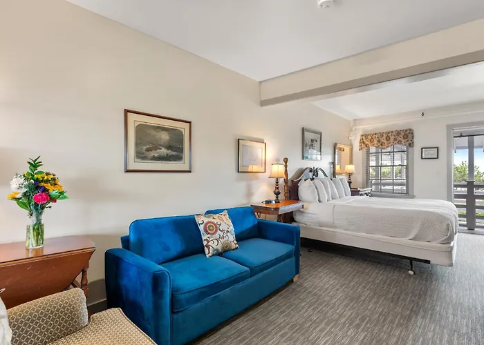First Colony Inn
