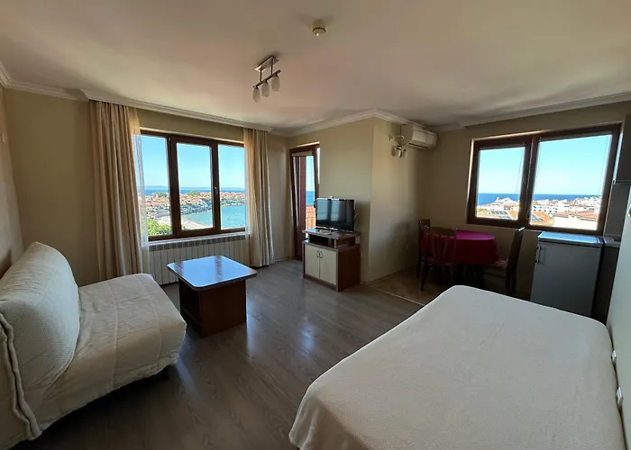 Family Hotel Radiana
