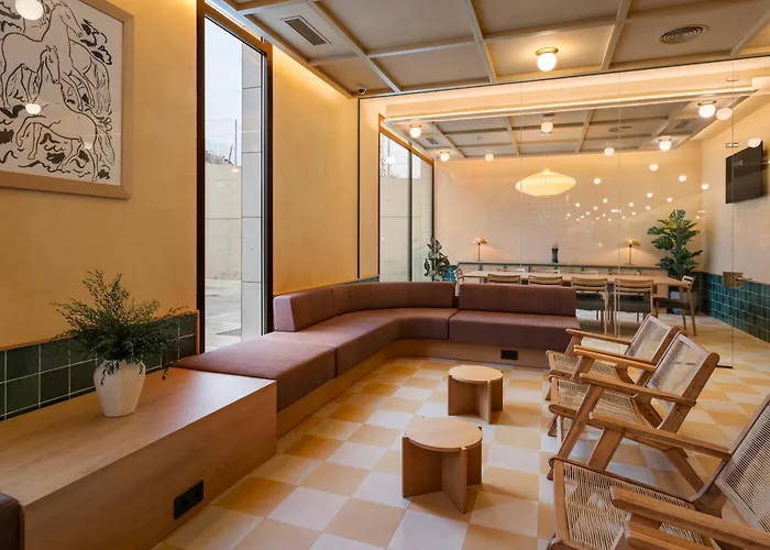 B&B HOTEL Sevilla Bormujos