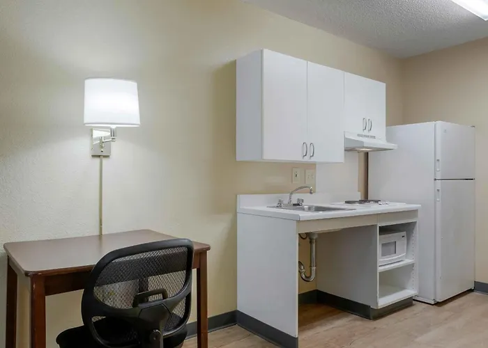 Extended Stay America Select Suites - Detroit - Roseville