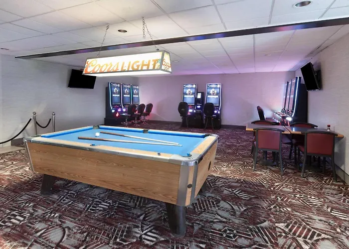 Baymont By Wyndham Jamestown Conference Center & Water Park