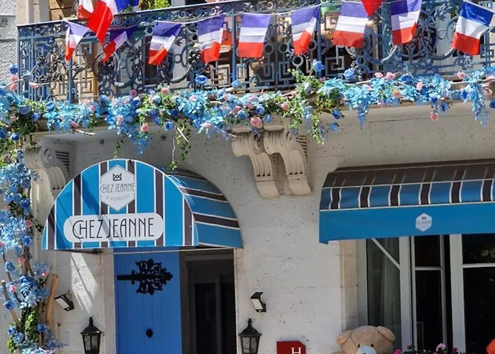 Hotel Chezjeanne