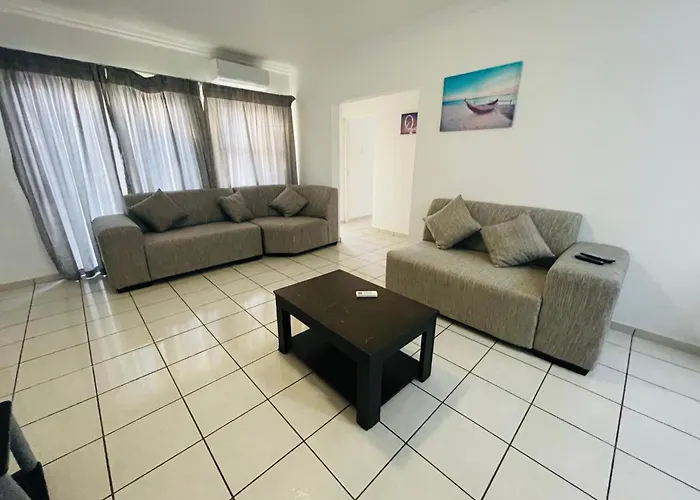 Hinterland Lodge