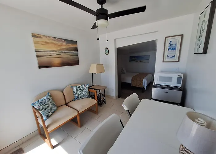 #7 Beach Front Private Room